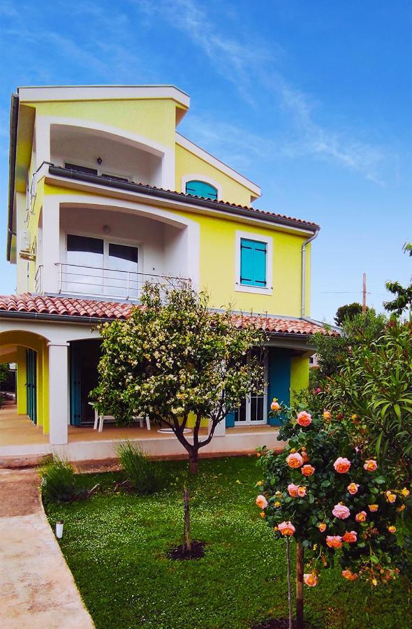 Apartman Mendula Premantura Luaran gambar